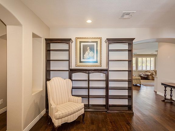4th image of 3037 E Cornell Ct