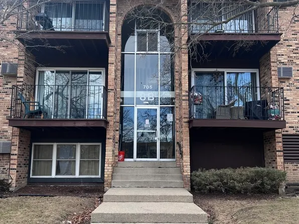 705 Heritage Dr #212, Hoffman Estates, IL 60169