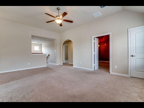 3rd image of 158 Cameron Dr