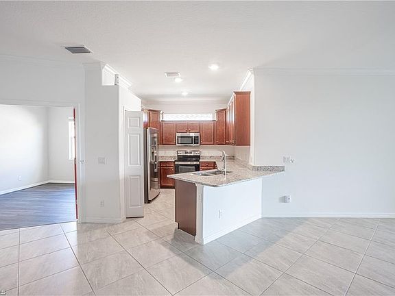 5th image of 1798 Alameda DR