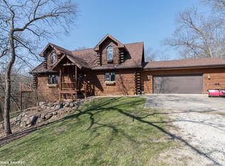 2318 148th St, Winterset, IA 50273
