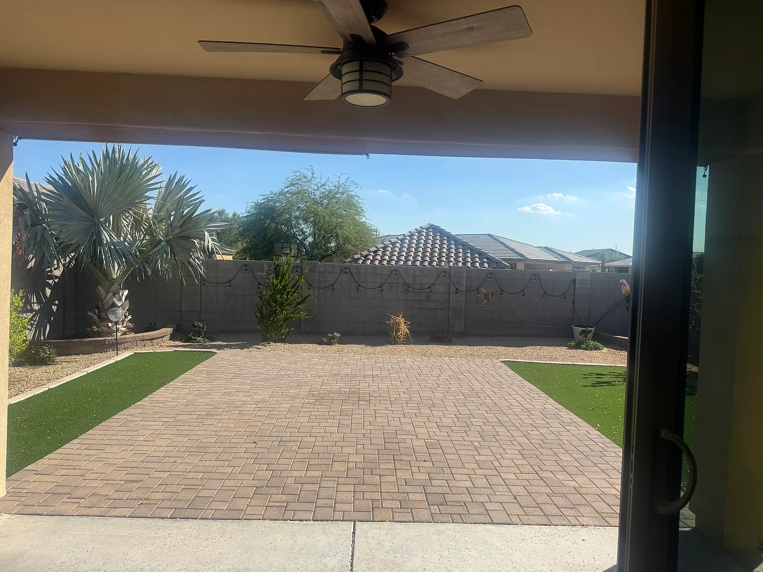 3 bed, 1921 sqft, $2,450 — Photo 3