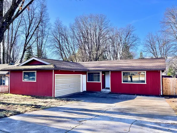 805 Everitt Memorial Hwy, Mount Shasta, CA 96067