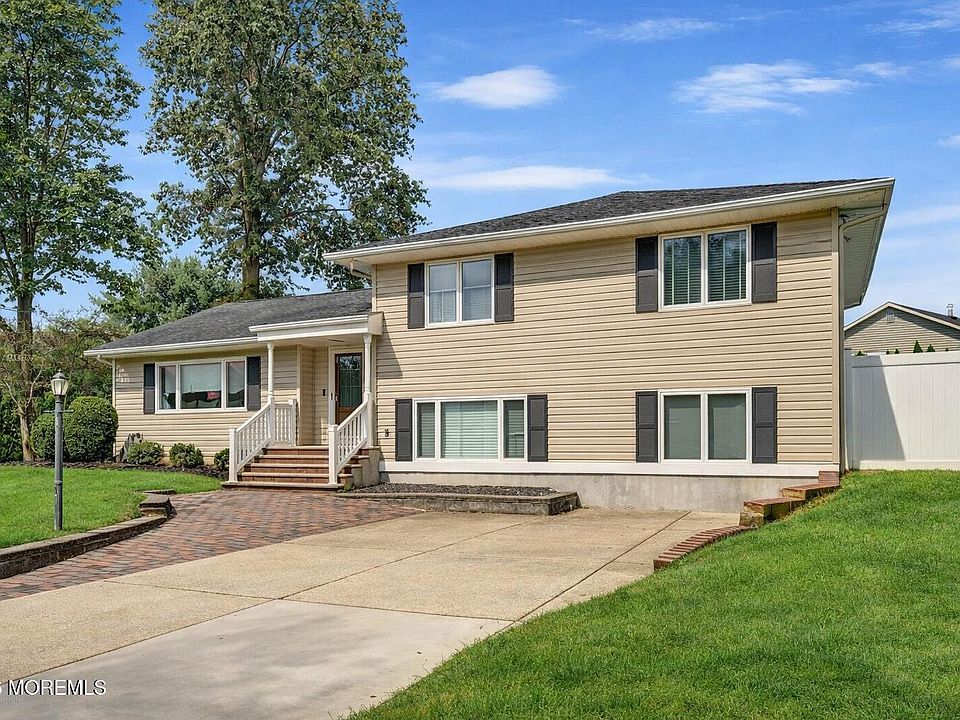 1st image of 27 Stevens Avenue