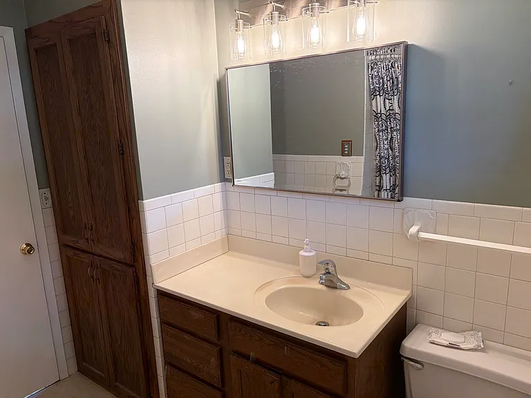 5929 Cullen Dr — Photo 14