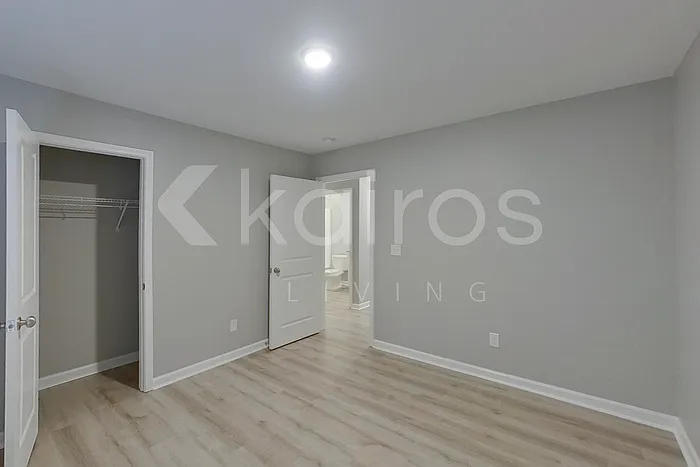 394 Angela St — Photo 11