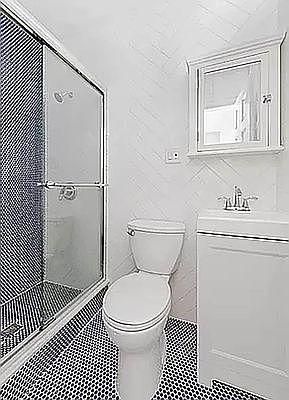 3rd image of 217 E 4th St #31