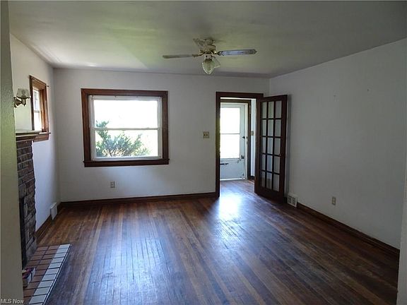 2nd image of 183-185 Eastholm Ave
