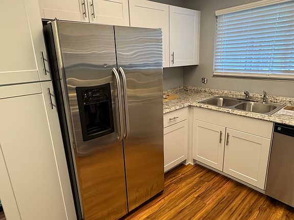 2nd image of 412 Burlington Dr