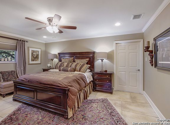 5th image of 333 Skyforest Dr
