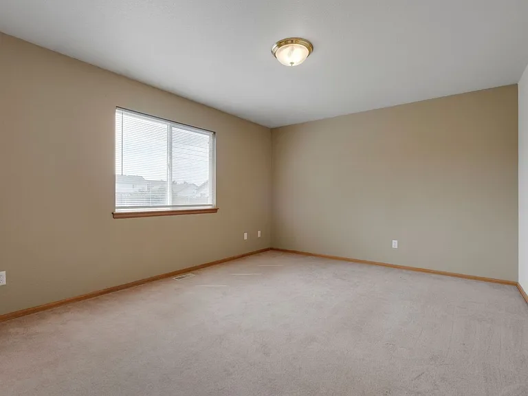 1385 Keywood Ct — Photo 13