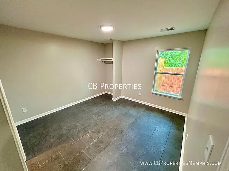 2967 Forest Ave — Photo 7
