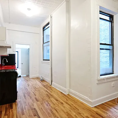 Rented by Nooklyn NYC LLC | media 33
