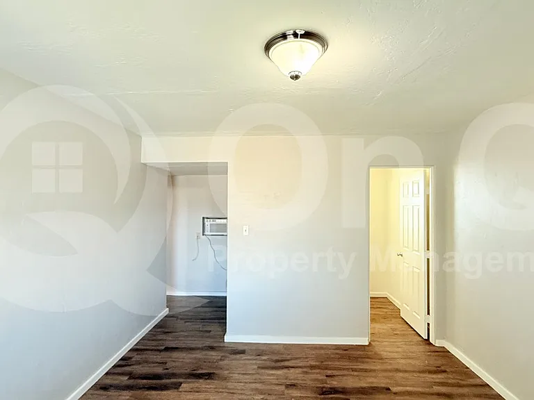 7040 NW Grand Ave #5 — Photo 9