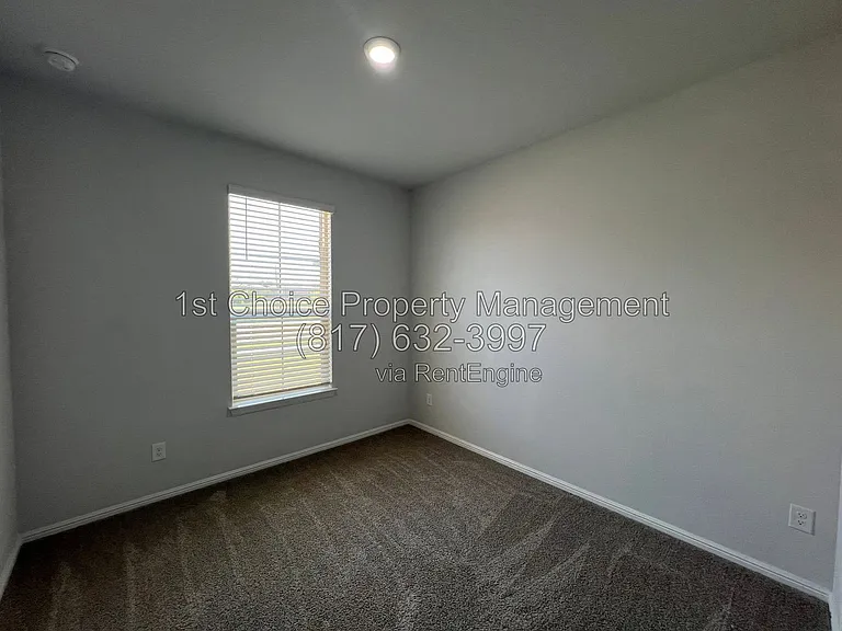 912 Rothville Ln — Photo 35
