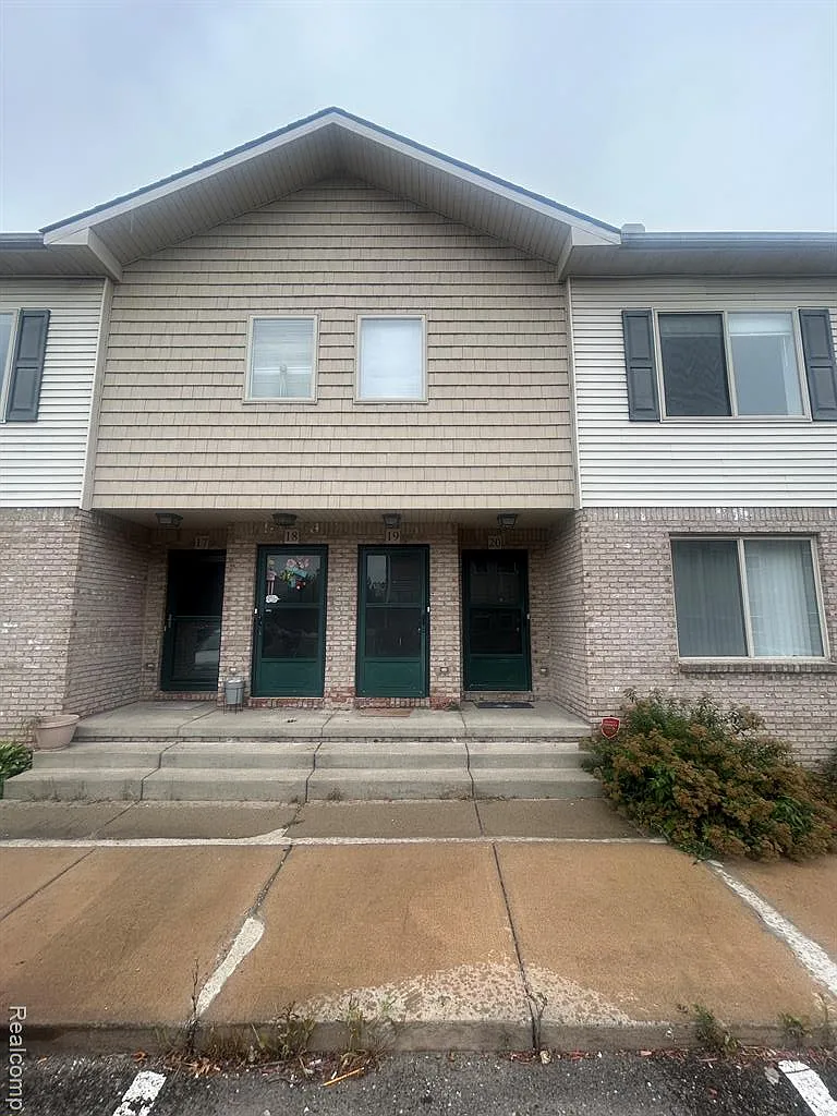 2 bed, 2.0 bath, 1116 sqft, $1,400 — Photo 1