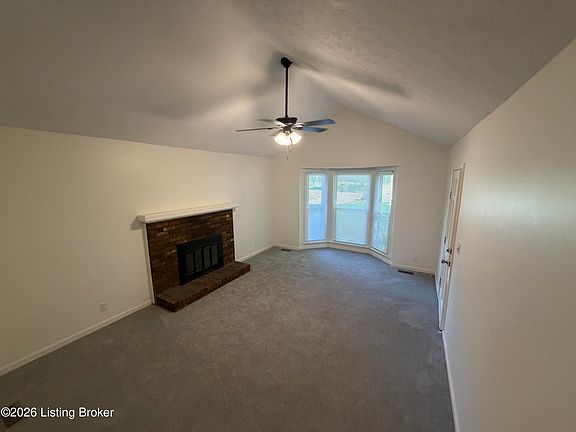 3rd image of 1020 Fenley Ave