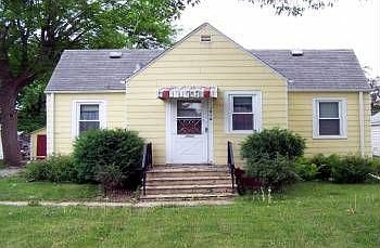 1st image of 1515 W Clark St