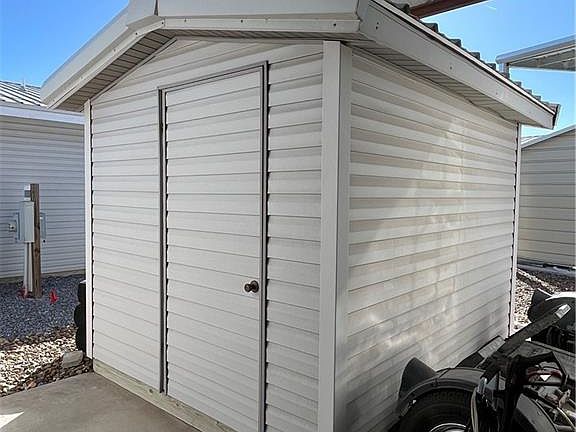 5th image of 7412 Bunker Dr