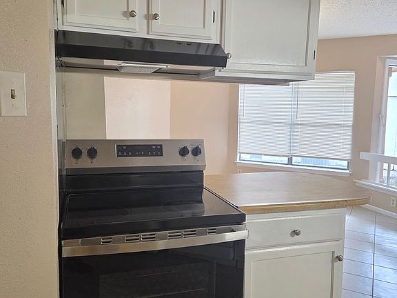 5th image of 5719 Country Sun Dr