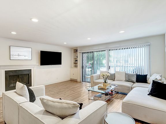 4th image of 18324 Clark St Unit 119