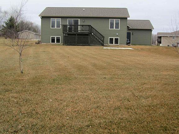 3rd image of 922 Windwood Dr