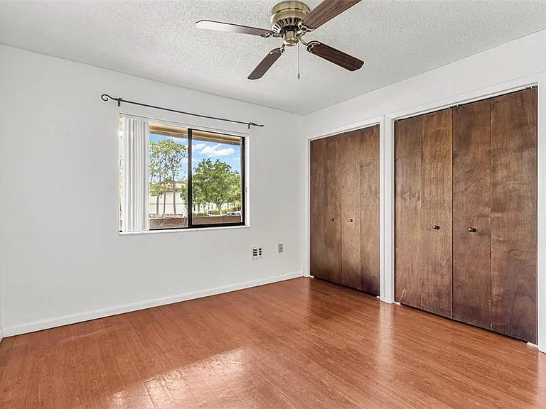 108 Woodlands Ct #108 — Photo 11
