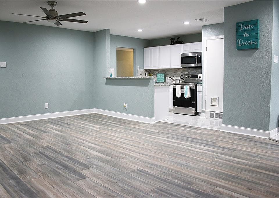 1st image of 2805 Arcady Dr