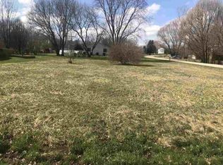 101 Delta Dr SW, Poplar Grove, IL 61065