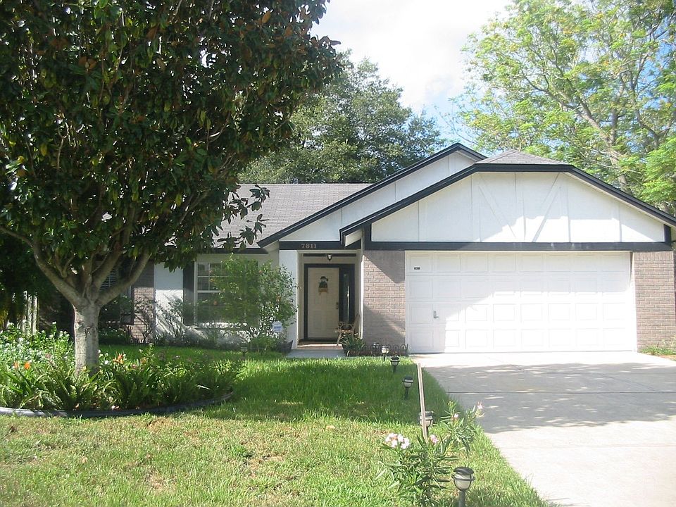 1st image of 7811 Hyacinth Dr