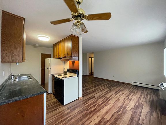 2nd image of 840 18th Ave SE APT 201