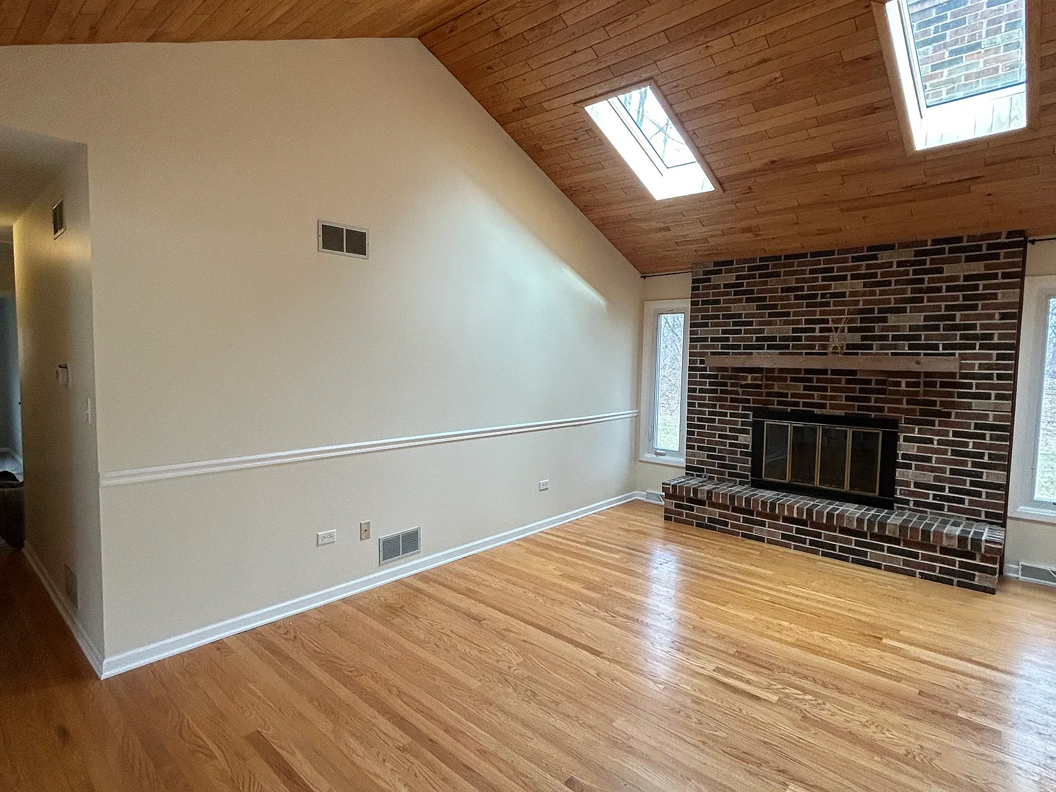 3 bed, 1700 sqft, $2,900 — Photo 3
