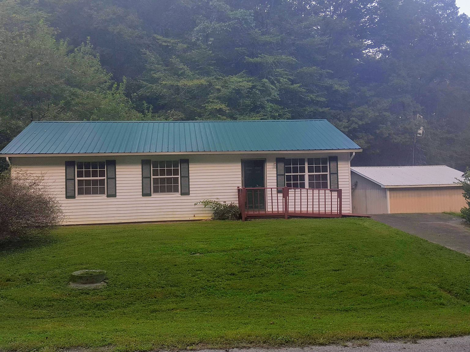 412 Chestnut St, Vanceburg, KY 41179 Zillow