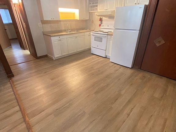 3rd image of 5340 Rose Ave #A