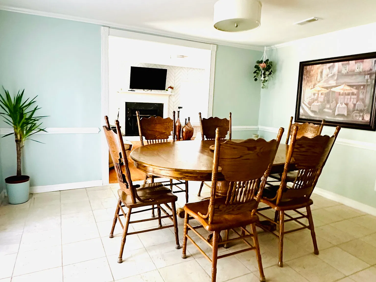 5 bed, 2260 sqft, $3,000 — Photo 3