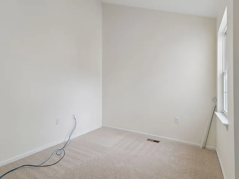 21193 Millwood Sq — Photo 13