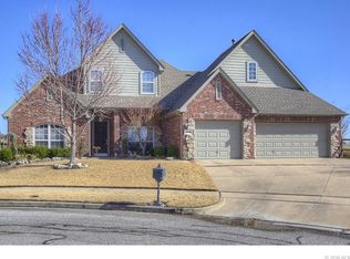 1605 W Juneau St, Broken Arrow, OK 74012