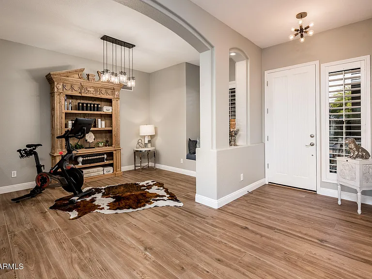 4375 E Lariat Ln — Photo 13