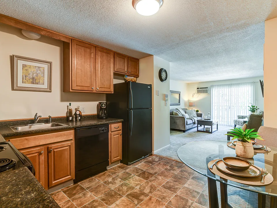 Colonial Village Apartments