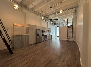 674 23rd St #4, Oakland, CA 94612