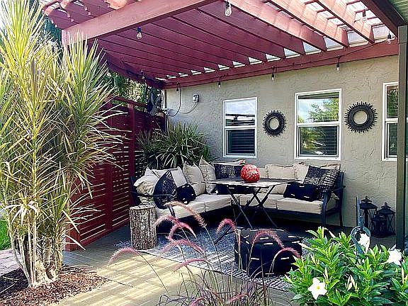 5th image of 5401 Bayou Grande Blvd NE