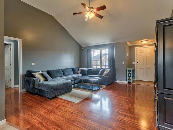 2nd image of 4610 Erinwood Ct
