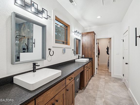 30th image of this home