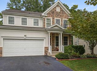 3 Carriage Rd, Hackettstown, NJ 07840