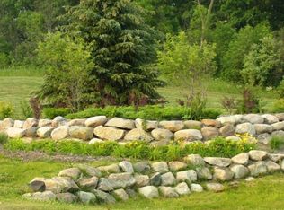 10452 Gray Knoll Trl, Saline, MI 48176