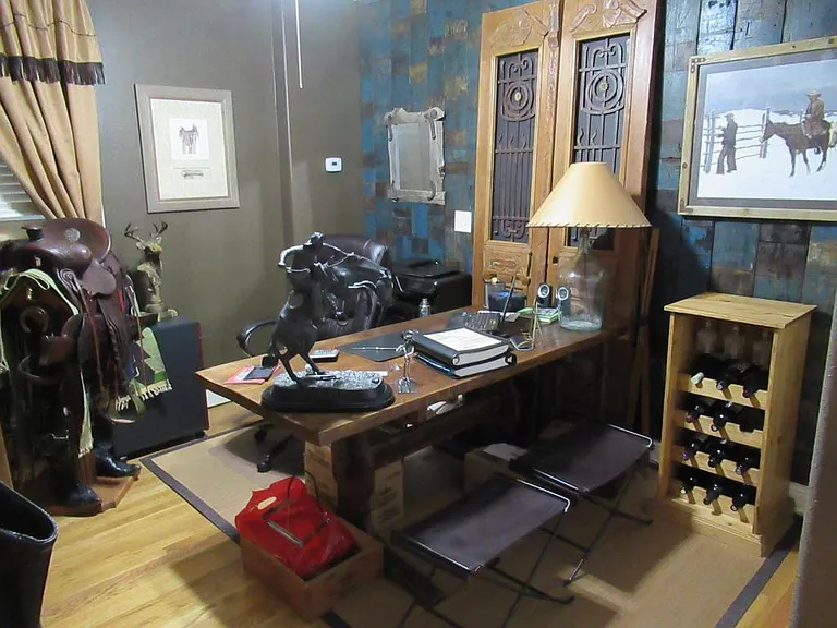 1016 N Lafayette St — Photo 24