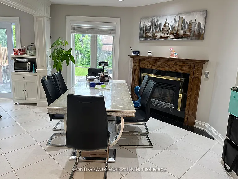 95 Dunbar Cres — Photo 3