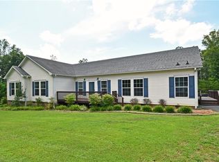 8250 Whipporwill Ln, Rural Hall, NC 27045