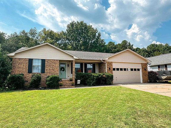 2nd image of 505 Chesapeake Dr