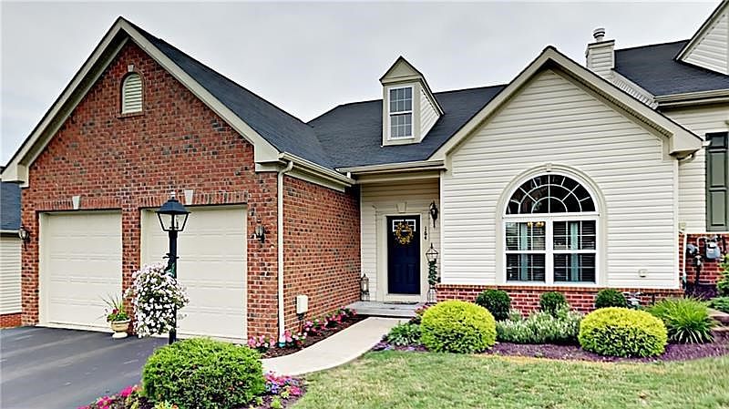 Welcome to 164 Kensington Drive.